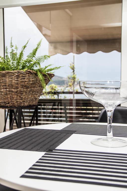 Port View Suites Kavála Kültér fotó